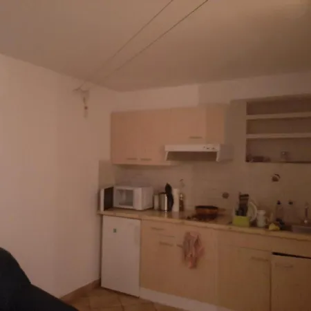 شقة Monteur-Wohnung Fuer Wochenendheimfahrer *